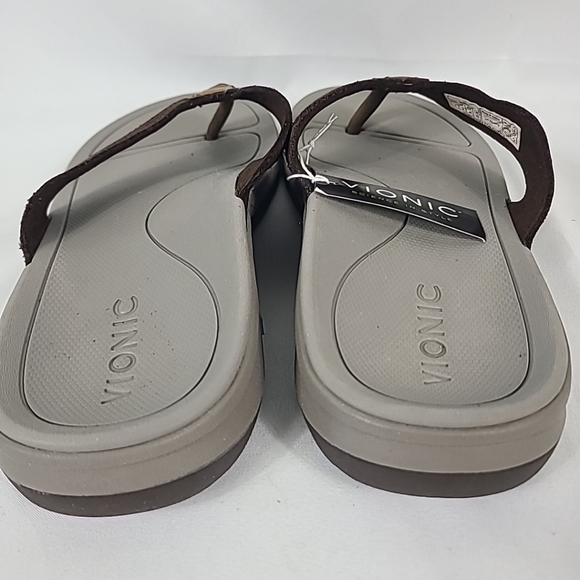 NEW Vionic Men's Canoe Dennis Toe-Post Sandal - Leather Flip-flop size 7 - Picture 6 of 8